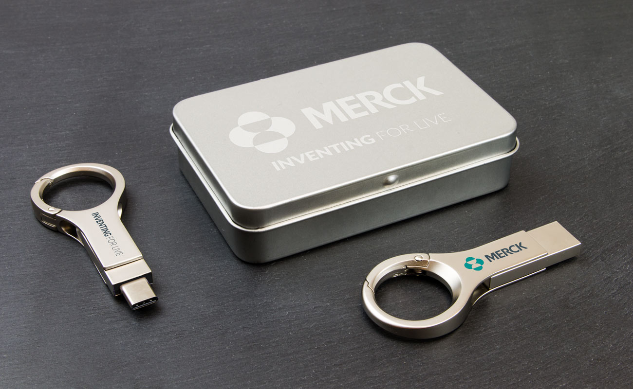 Active - USB-C Tikkuja Logolla gallery thumbnail