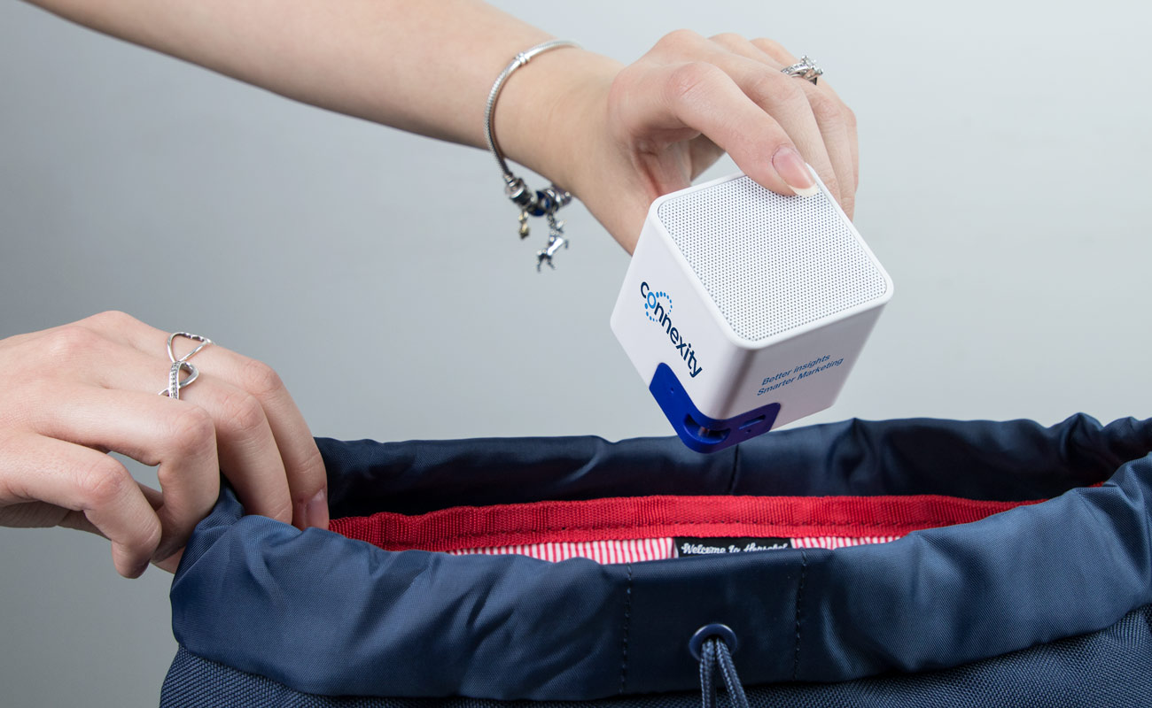 Cube - Kaiutin Logolla Hinta gallery thumbnail