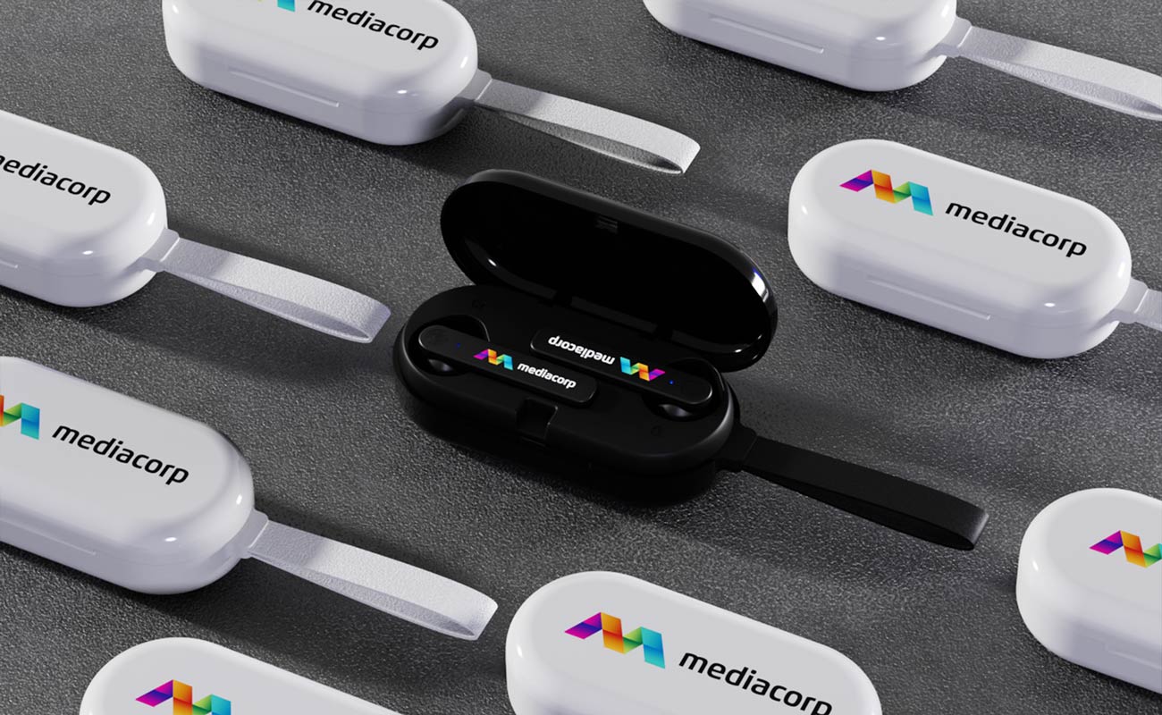 Duet - Mukautetut kuulokkeet latauskotelolla gallery thumbnail