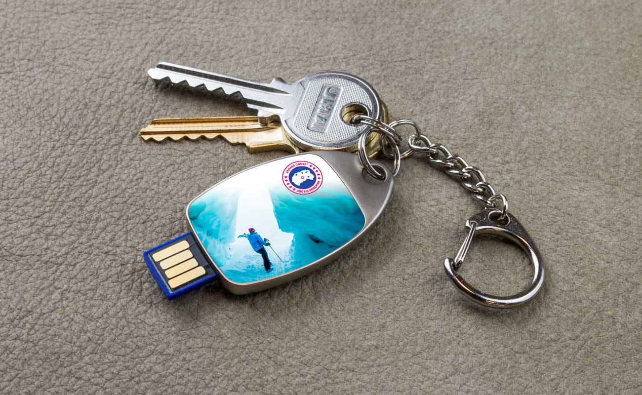 Fin - USB Tikkuja Logolla gallery thumbnail