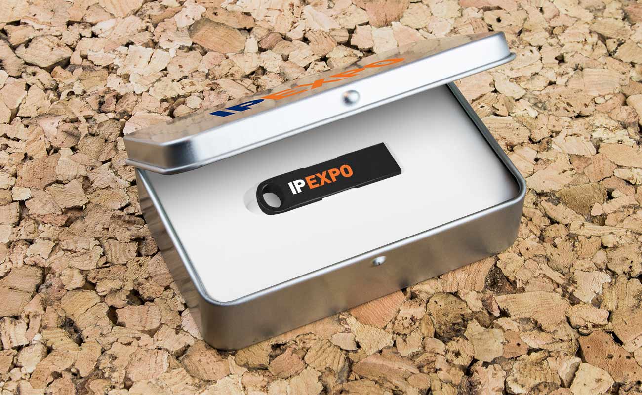 Focus - Muistitikku Omalla Logolla gallery thumbnail