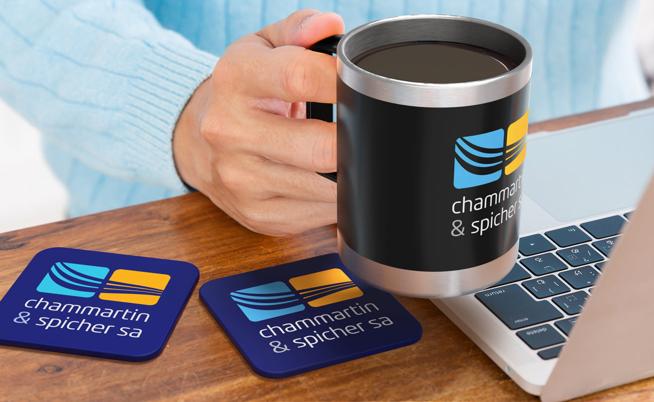 Jelly - Lasinaluset logolla gallery thumbnail