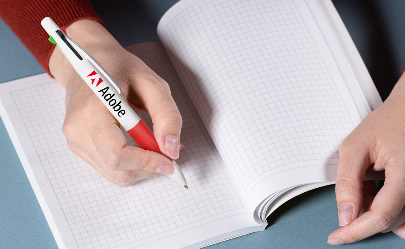 Quad - 4 värikynät logolla gallery thumbnail