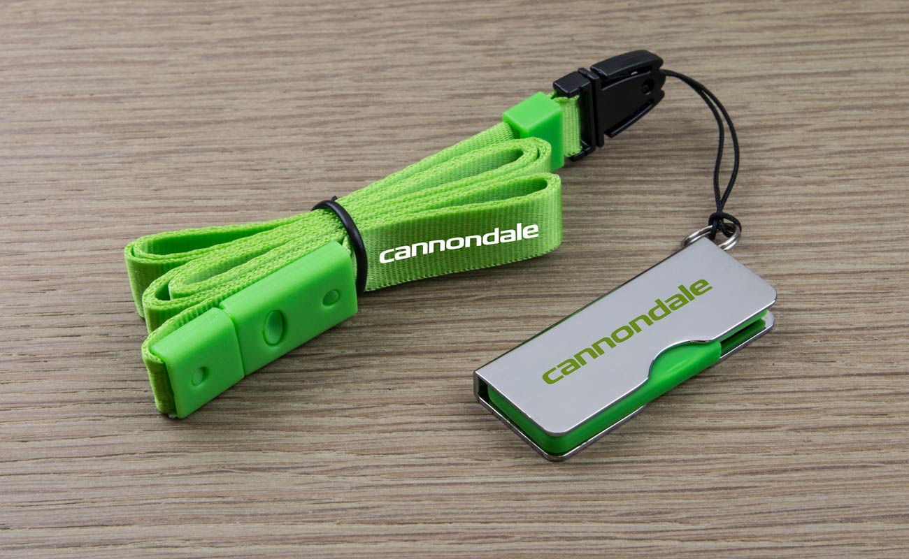 Rotator - USB Muistitikku Omalla Logolla gallery thumbnail