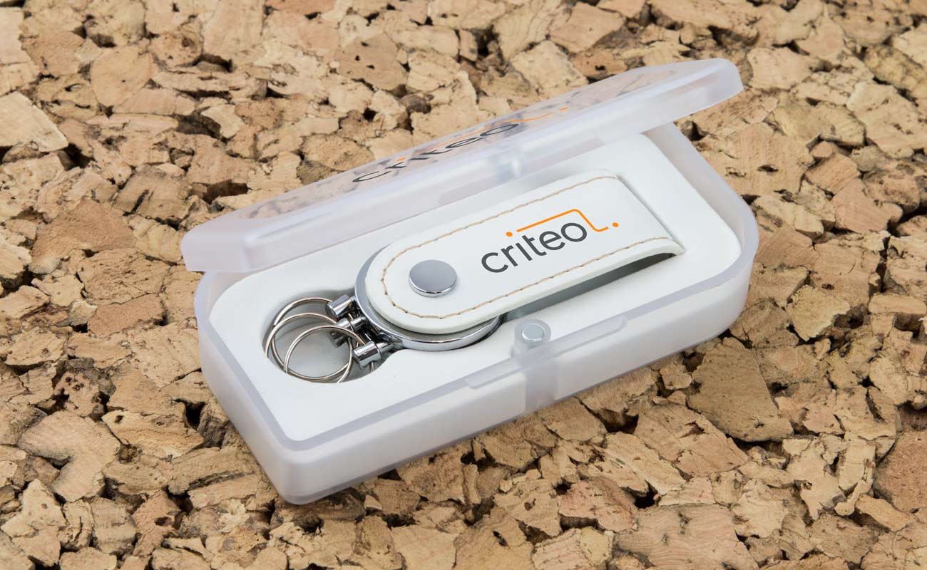 Swift - Nahka Muistitikut gallery thumbnail