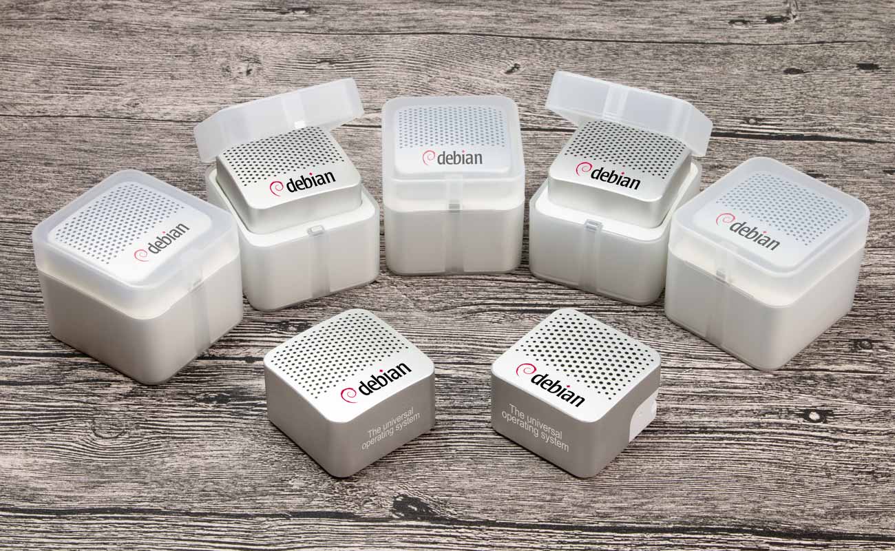 Tab - Kaiutin Omalla Logolla gallery thumbnail