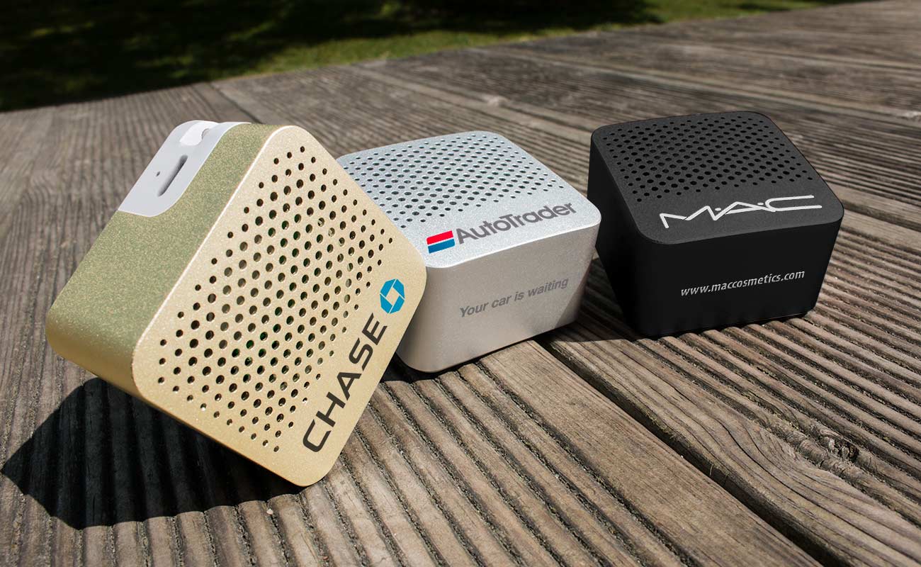 Tab - Kaiutin Logolla Hinta gallery thumbnail