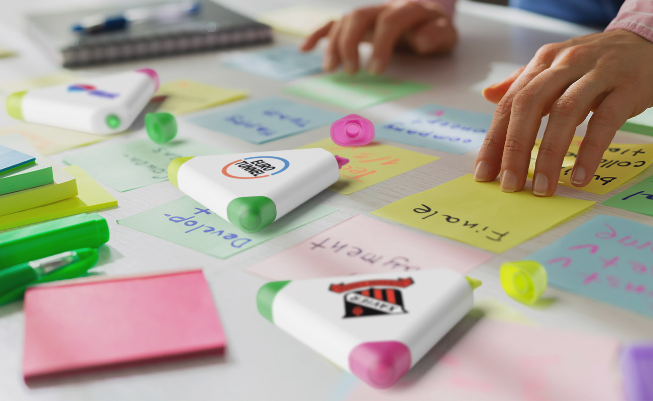 Triple - Kynät logolla gallery thumbnail